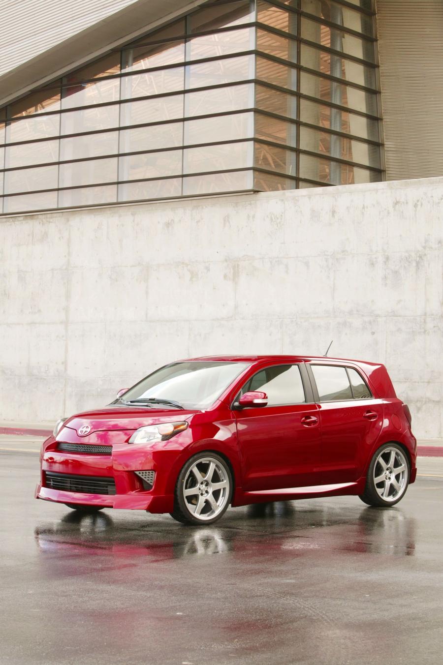  Scion xD by Five Axis 2008 года  (фото 3 из 9)